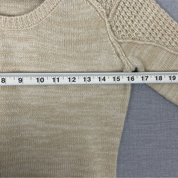 Pink Rose Long Sweater Womens Sz Medium 100% Acrylic Cream Color Long Sleeve - Picture 6 of 7